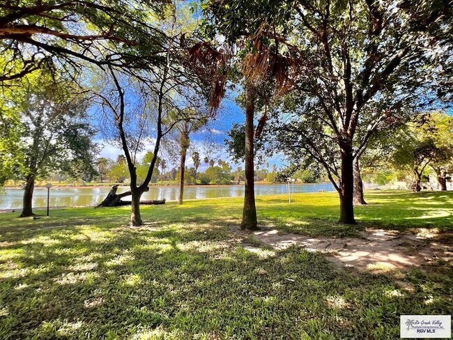 Building Photo - 6744 Central Blvd