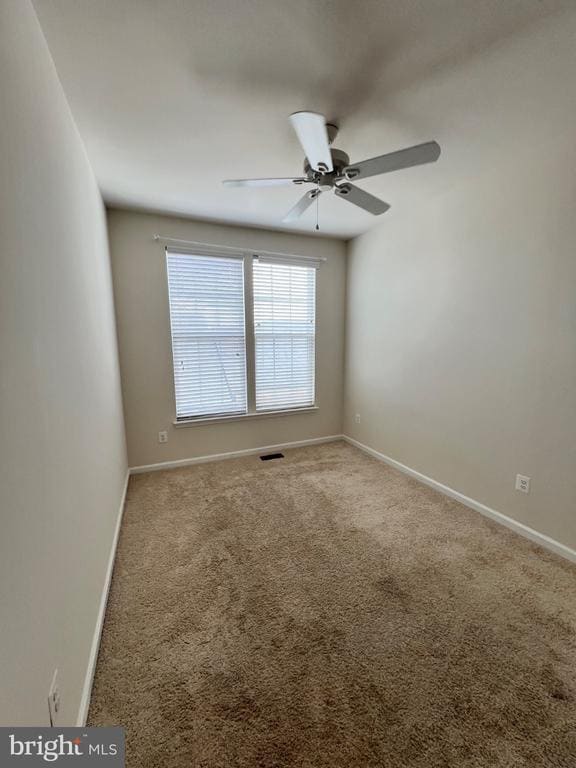 Building Photo - 208 Freesia Ln