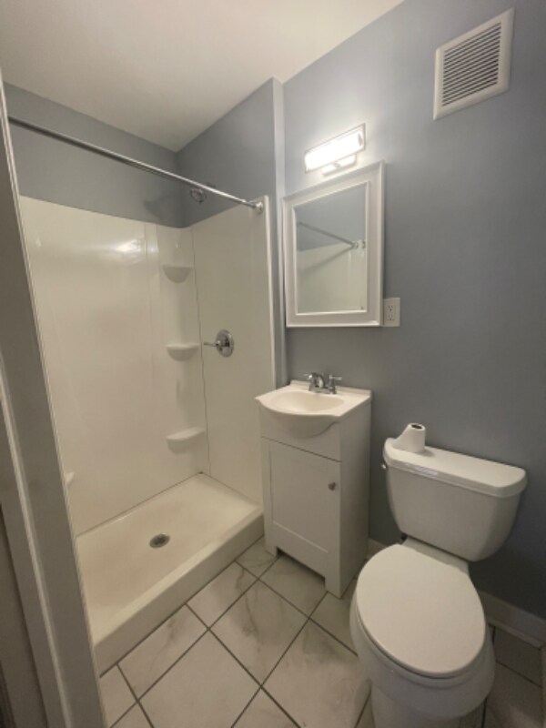 Building Photo - 726 Soundview Ave