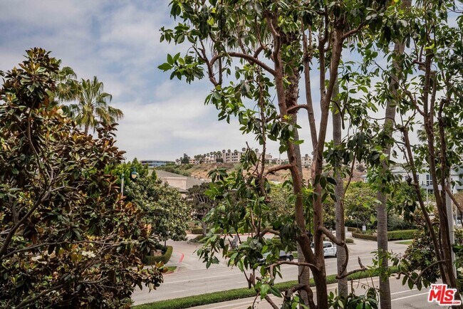 Building Photo - 13200 Pacific Promenade