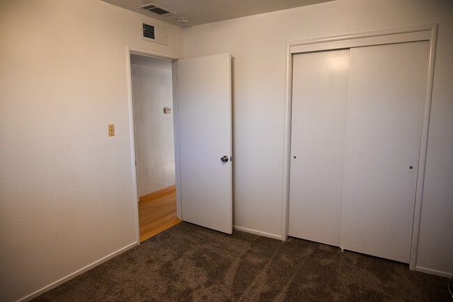 Bed 2 - 881 W Rialto Ave