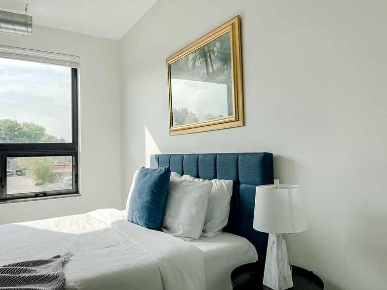 Building Photo - 1261 8th St