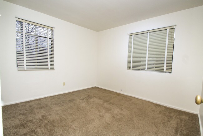 Building Photo - 1774 Clifton Ave