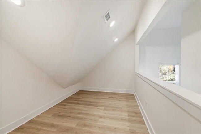 Building Photo - 4028 Poets Trl