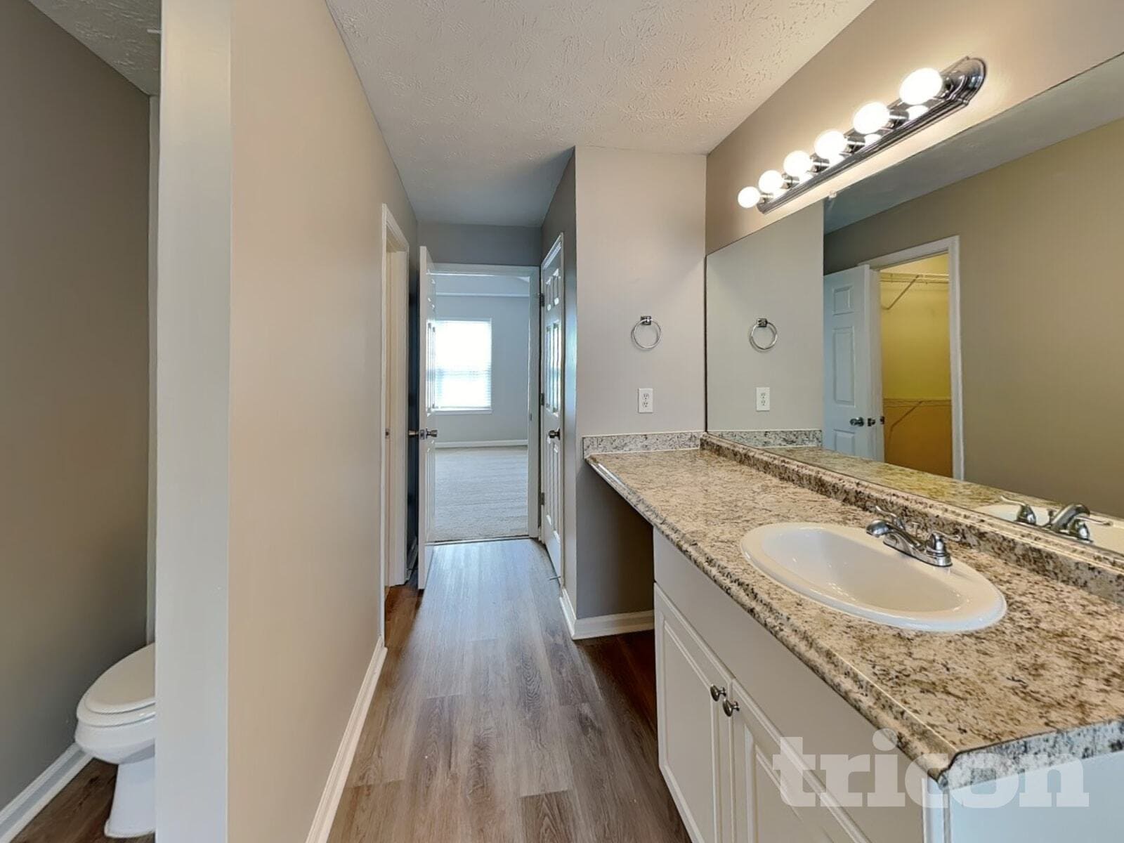 Building Photo - 360 Springhaven Way SE