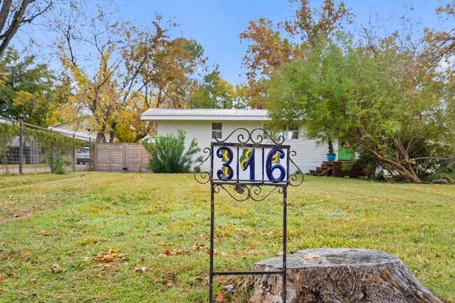 Building Photo - 316 Beach Dr