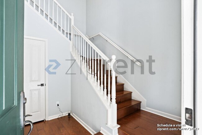 Building Photo - 634 Elderberry Dr