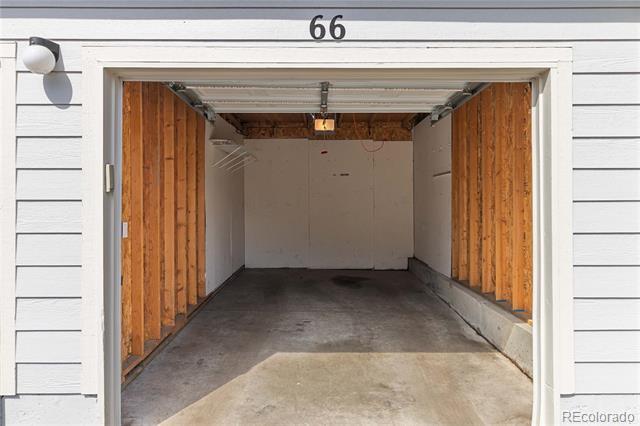 Building Photo - 9596 Deer Horn Ct