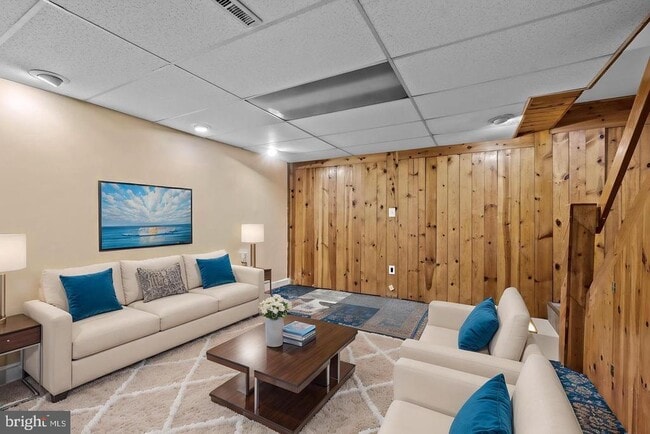 Building Photo - 13 Pawleys Ct