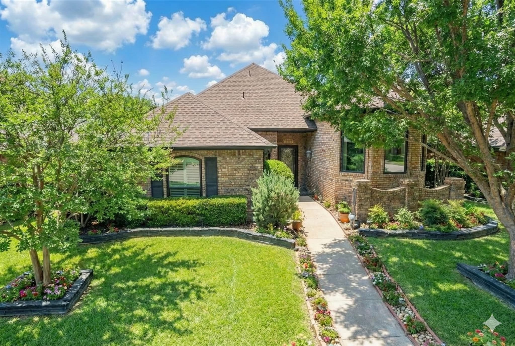 Building Photo - 6537 Patricia Ave