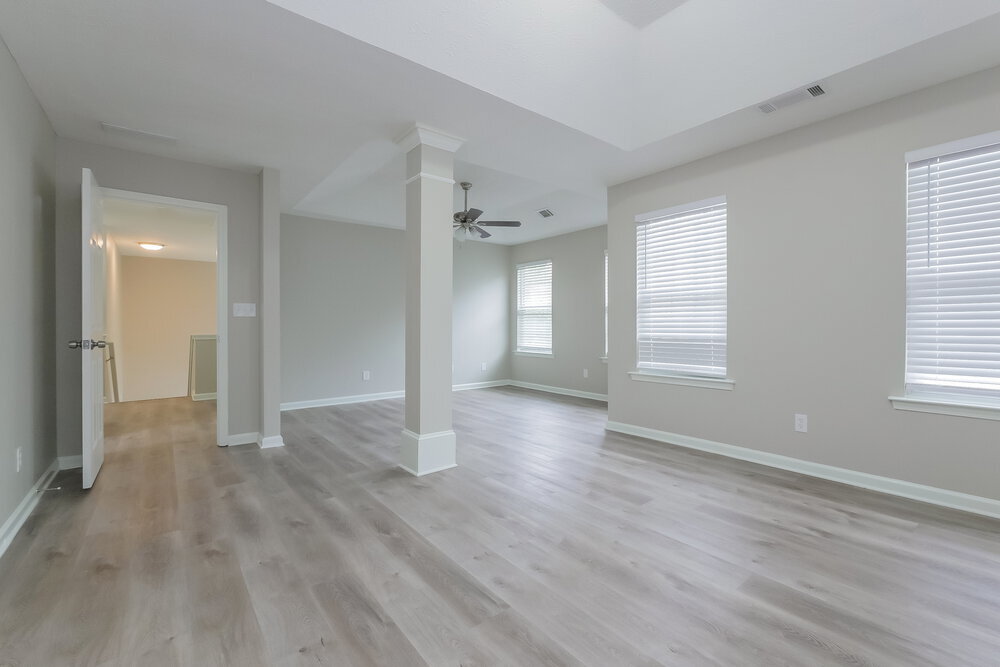 Building Photo - 1423 Buckingham Ct