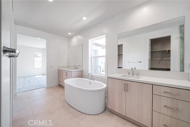 Building Photo - 121 Wild Flower