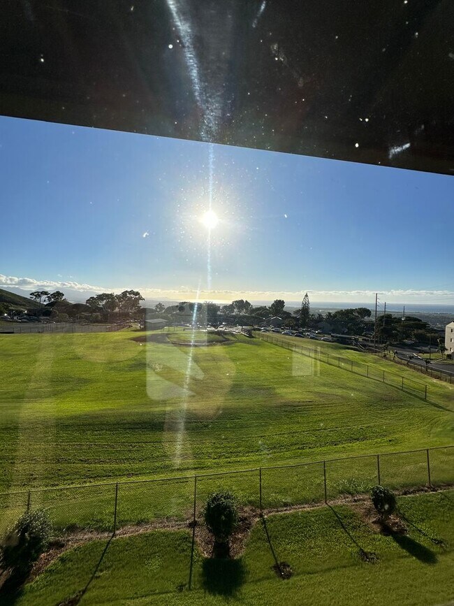 Building Photo - Amazing Views & Location - Upper Makakilo 2/1/2