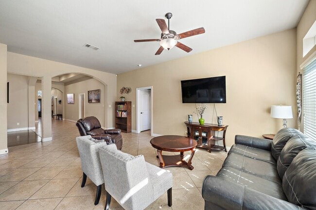 Building Photo - 17119 Kildonan Ct
