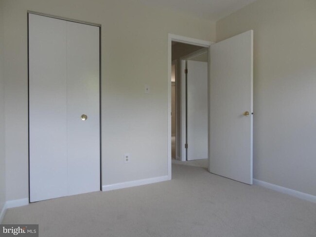 Building Photo - 1627 Severn Run Ct