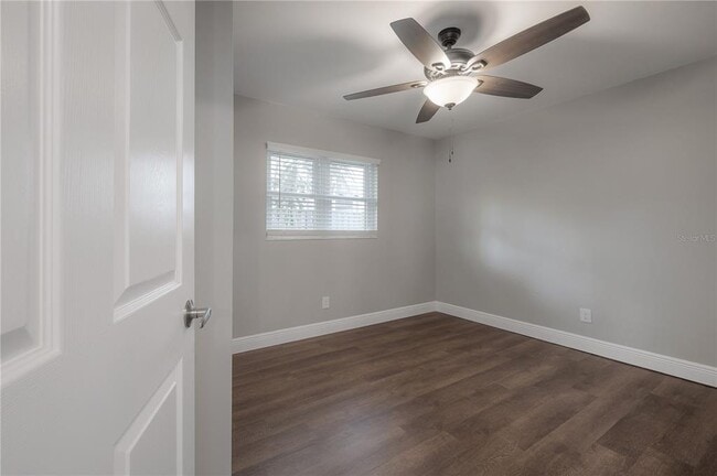 Building Photo - 6901 S Fitzgerald St