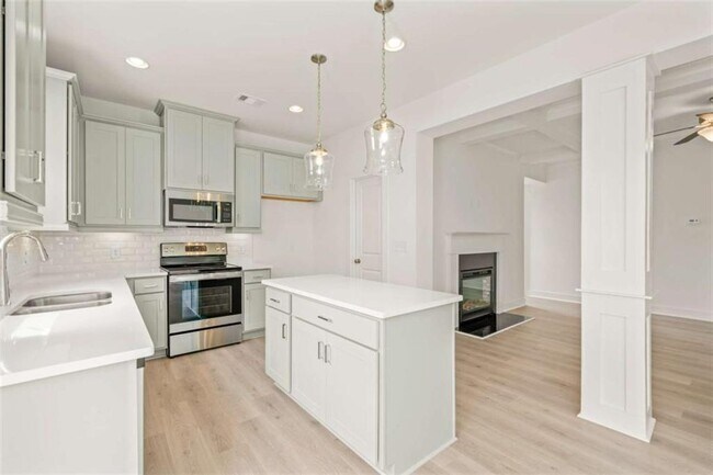 Building Photo - 206 Auburn Valley Wy