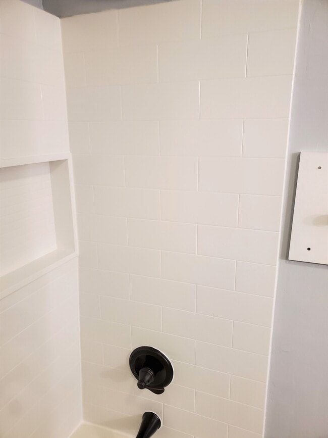 Building Photo - 6423 Plankton Dr