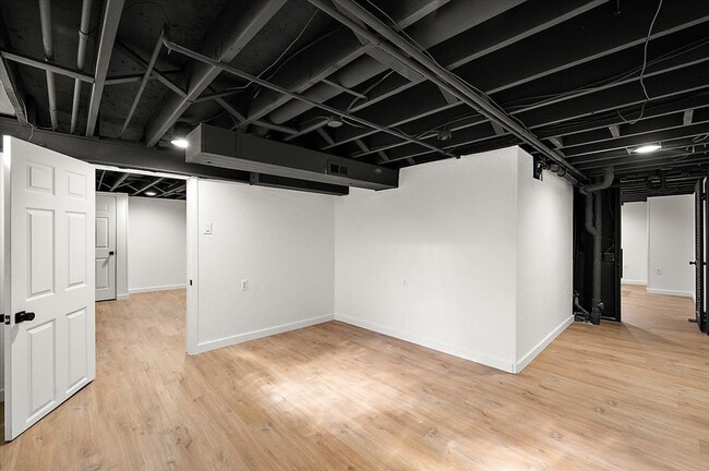 Building Photo - 11489 Anna Lisa Dr