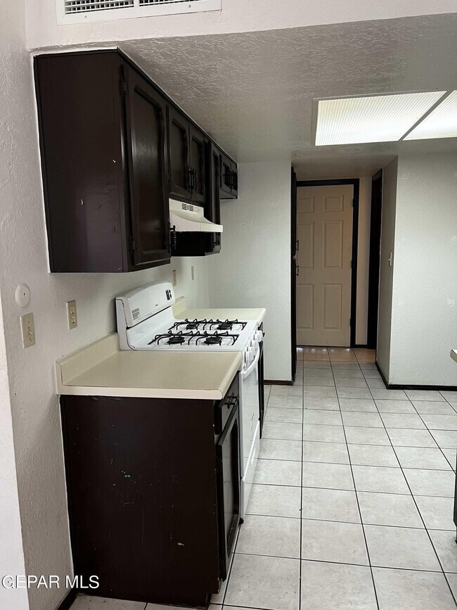 Building Photo - 1500 Monte Sanders Ln