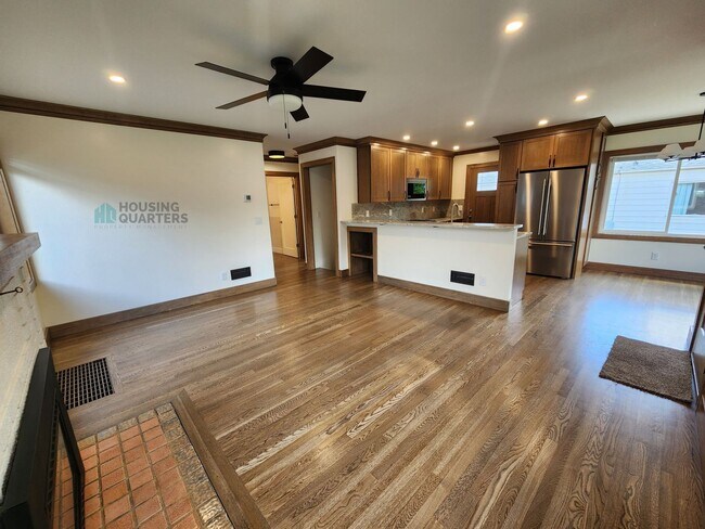 Building Photo - Wonderful home located in one of Spokane's precious historic districts!