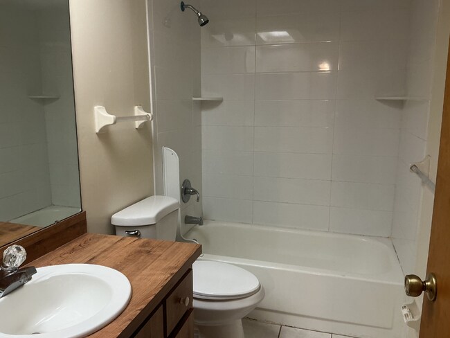 Building Photo - 1112 South Blvd