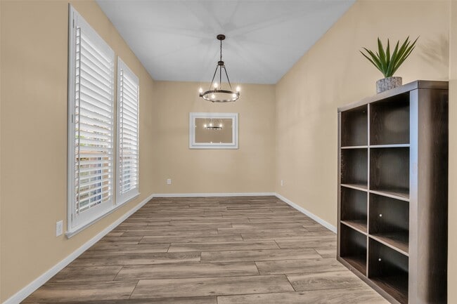 Building Photo - 8327 Terra Valley Ln