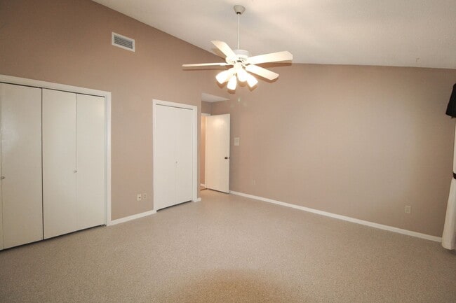 Building Photo - 10323 Quail Meadow St