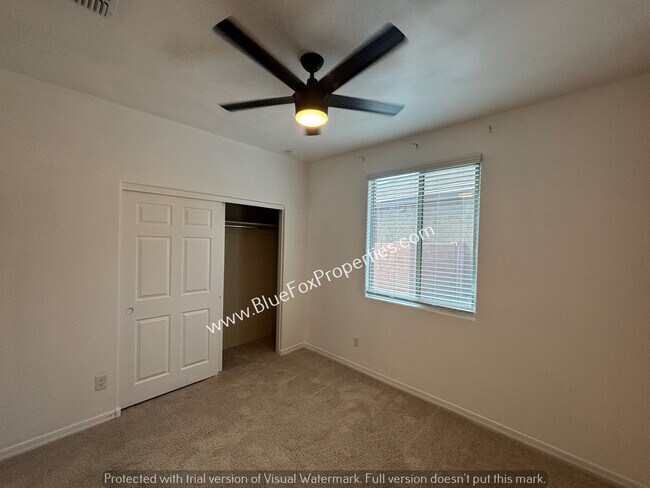 Building Photo - 13384 E Knipe Pl