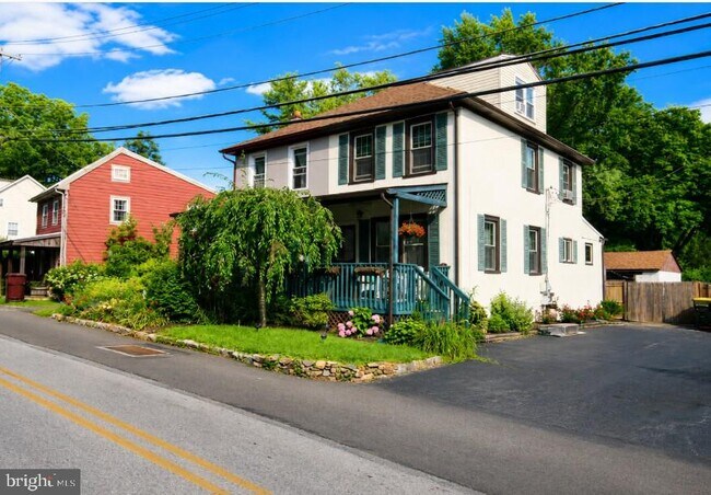 Building Photo - 555 Northbrook Rd