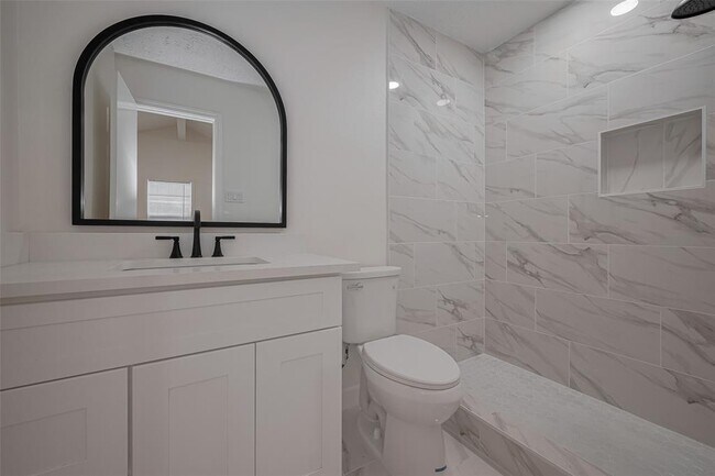 Building Photo - 16250 Rancho Blanco Dr