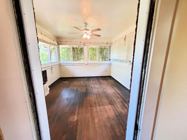 Sunroom - 18 Poinsett Ave