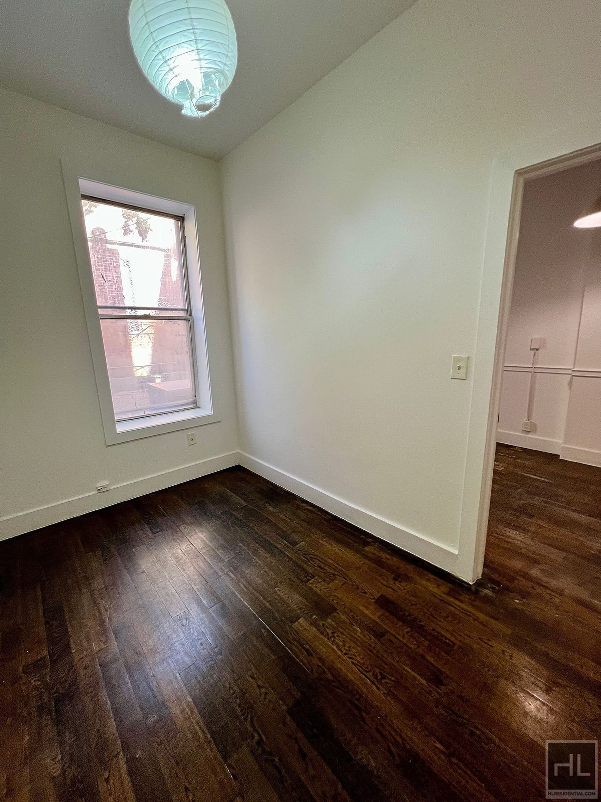 Building Photo - 3BR 1BA Massive Backyard w/ Performance Stage