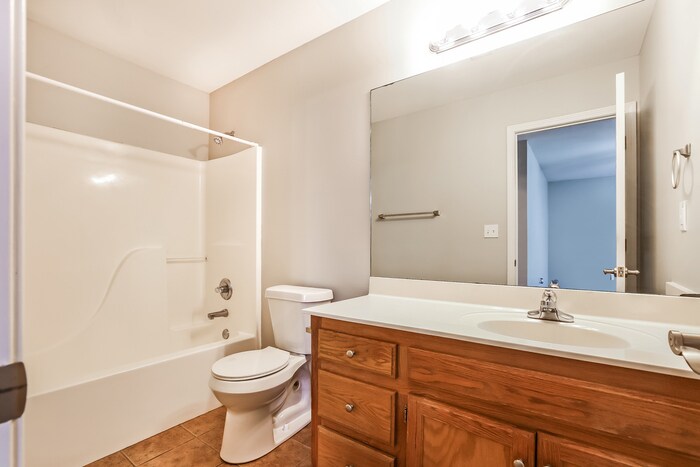 Building Photo - 7221 Fulton St