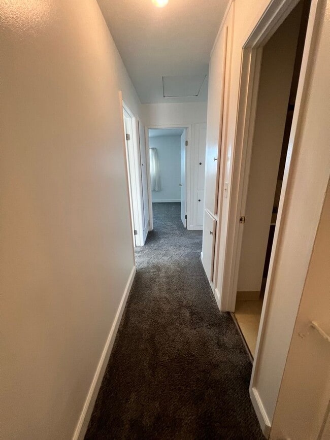 Building Photo - Spacious 2-Story House in Whittier
