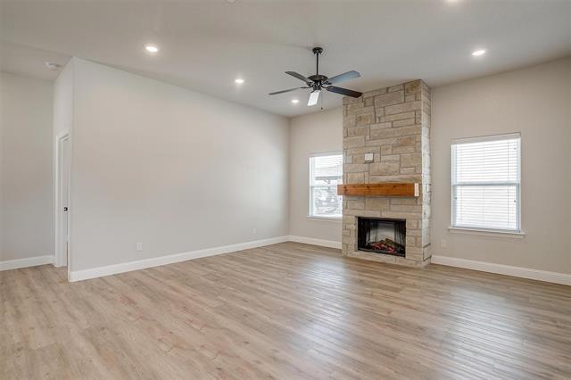 Building Photo - 620 Adeline Dr