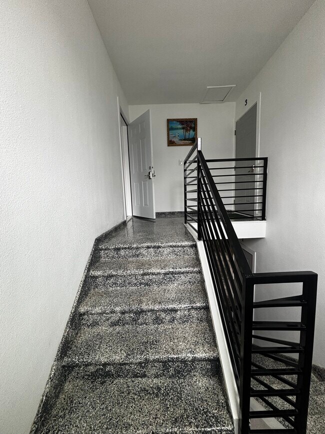 Building Photo - 1674 W 36th Pl