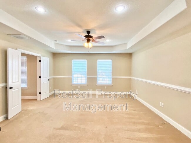 Building Photo - 711 Childs Ave
