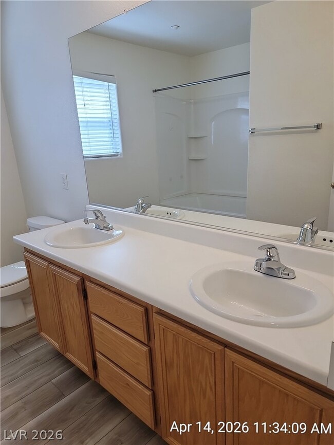 Building Photo - 661 Monument Point St