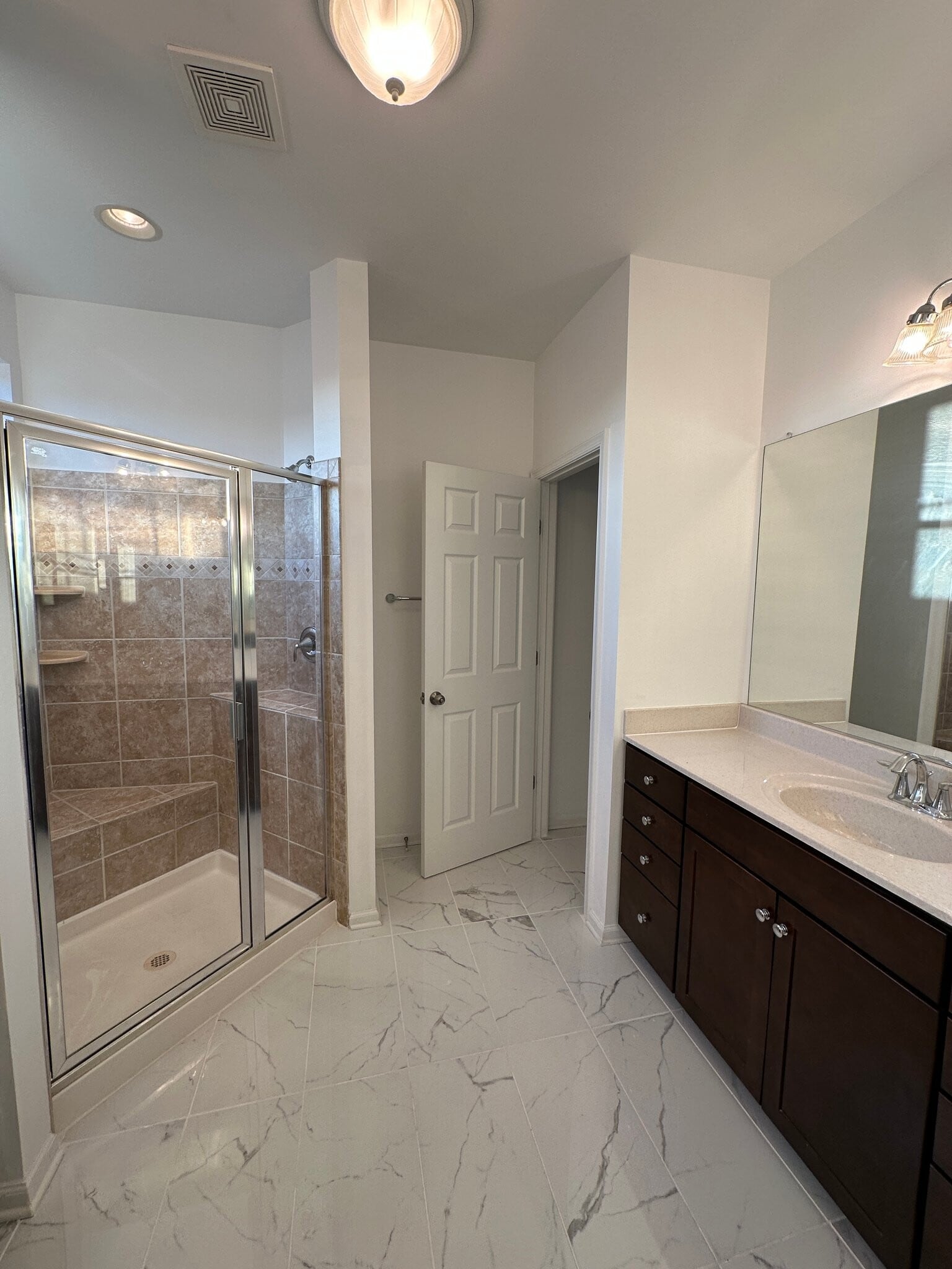 Building Photo - 9075 Alexander Way