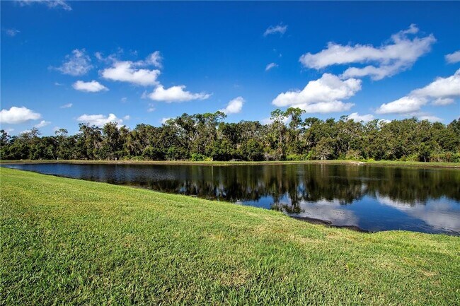 Building Photo - 4940 Tobermory Way