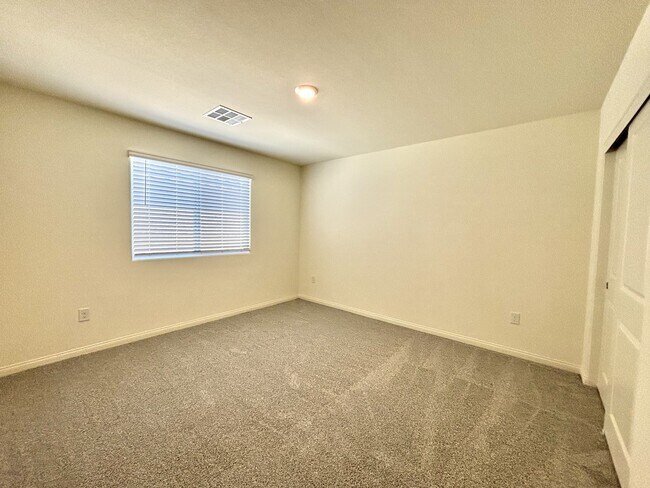 Building Photo - 4540 Bayley Skye Ave