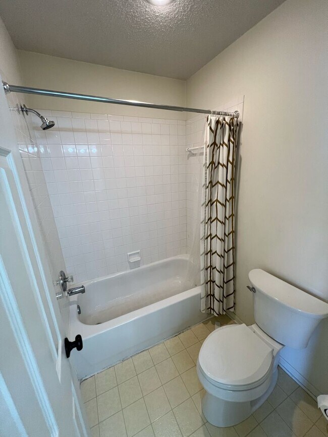 Building Photo - COMING SOON: Charming 3-Bedroom Home with ...