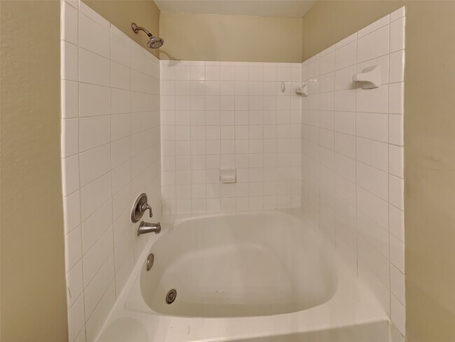 Building Photo - 3434 Falcon Trail Ct