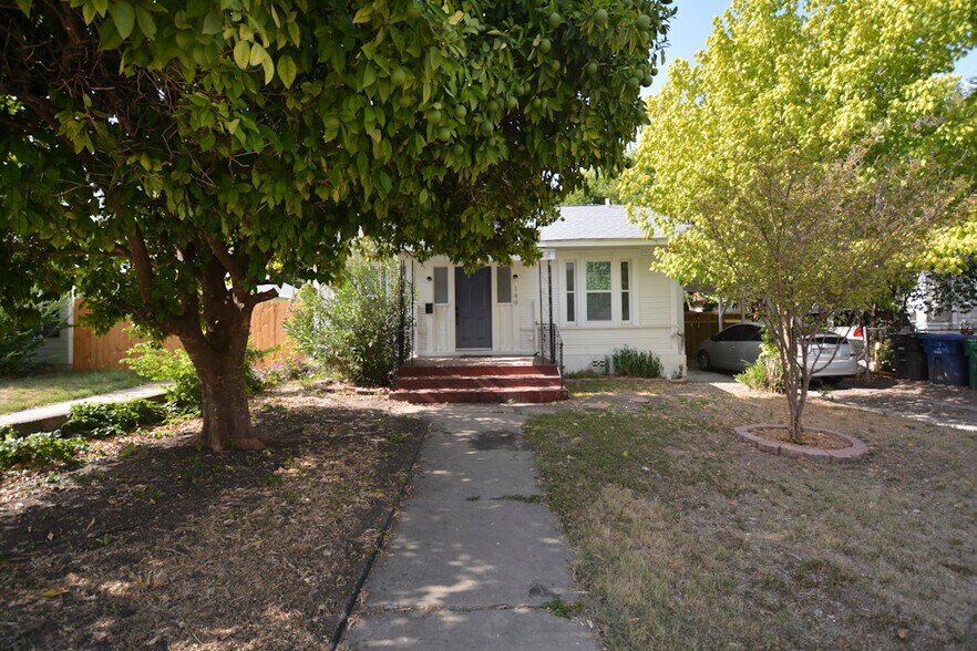 Building Photo - 149 Hickman St