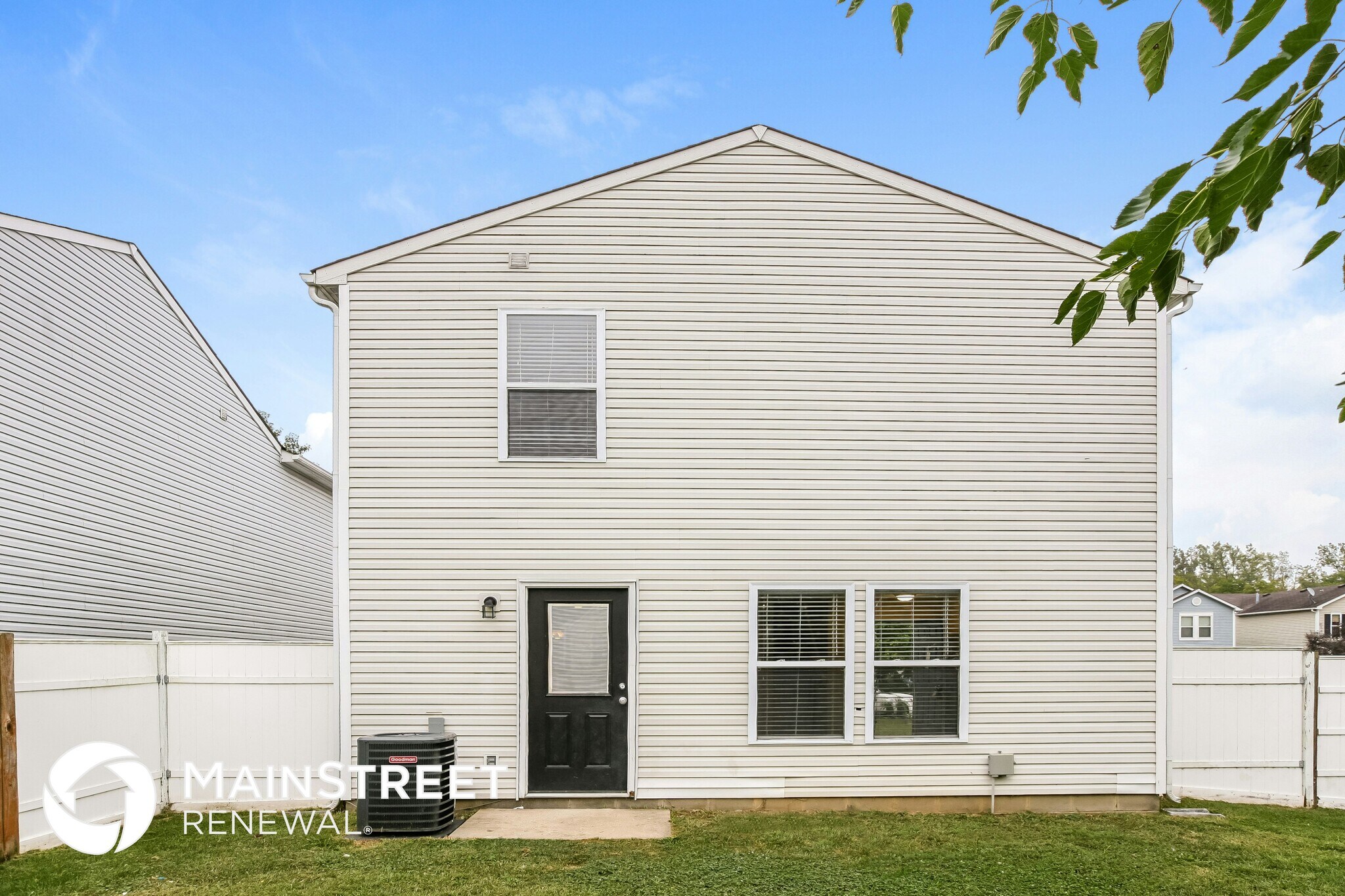 Building Photo - 2242 Collins Way