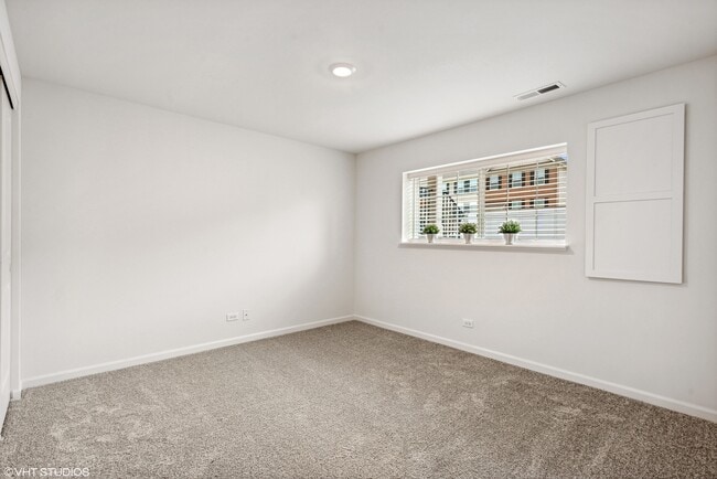Building Photo - 1659 Bentz Way