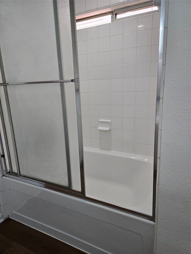 Building Photo - 3506 Lanesborough Dr