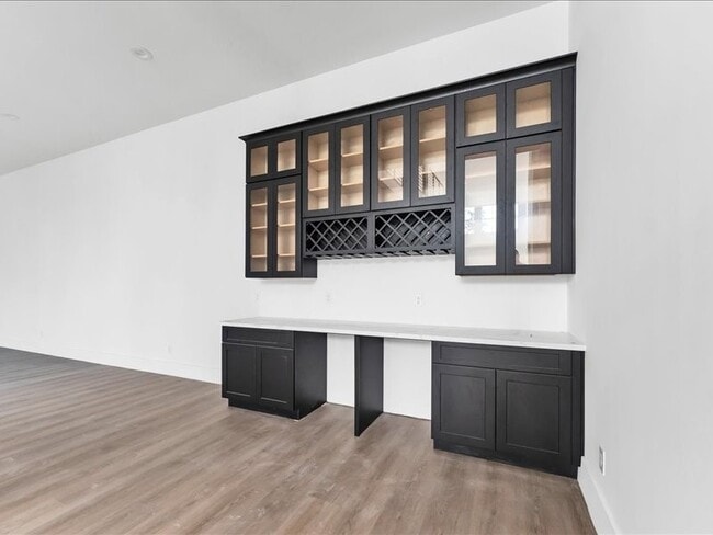Building Photo - 8115 Cedar Brush Cir