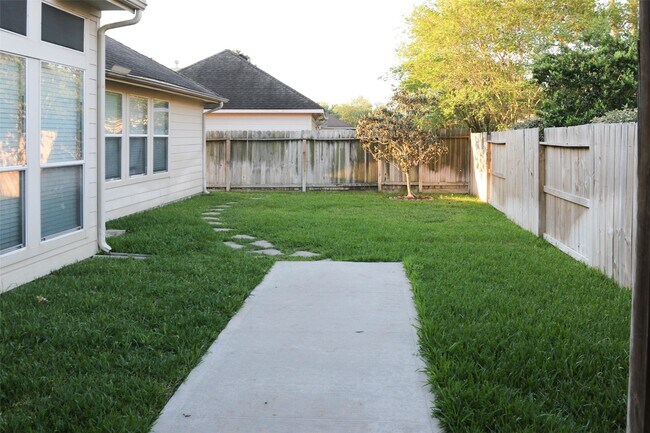 Building Photo - 18611 Peralta Hill Ln